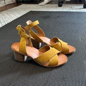Yellow suede dolce vita heel